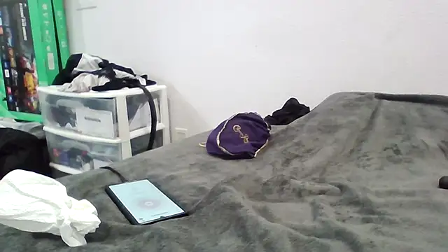 Iliketocooksquirt25 online show from October 4, 12:58 pm