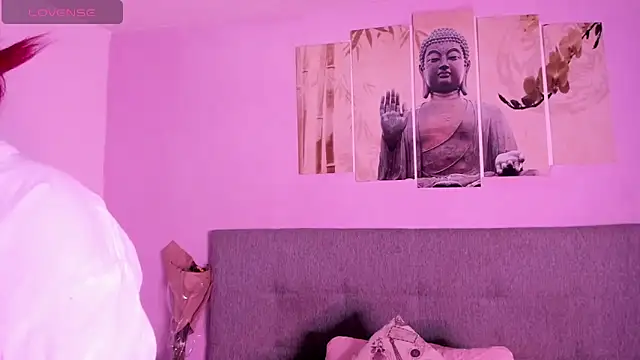 Snapshot of Im_Scarlet chatting on March 22, 6:03 pm Im Scarlet online show from March 22, 6:03 pm