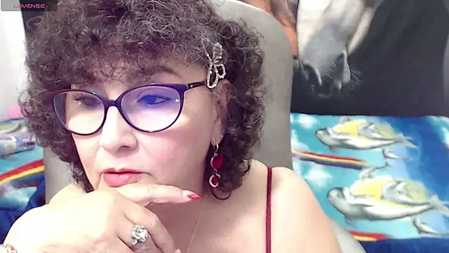 Snapshot of cataleya_mom chatting on February 21, 11:54 pm cataleya mom online show from February 21, 11:54 pm