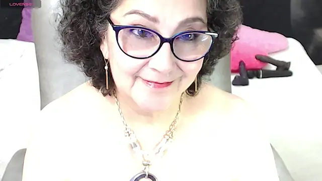 Snapshot of cataleya_mom chatting on March 2, 10:03 am cataleya mom online show from March 2, 10:03 am