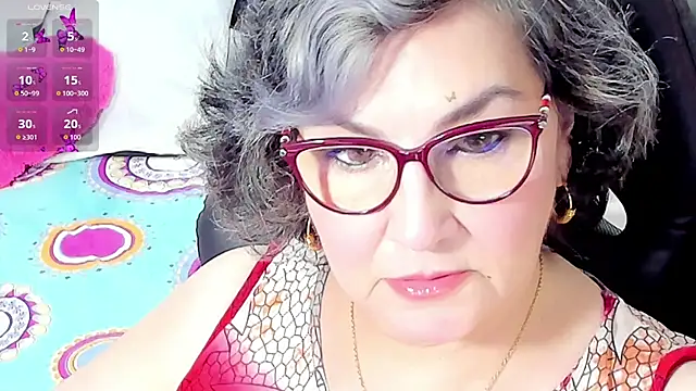 Snapshot of cataleya_mom chatting on September 26, 2:15 am cataleya mom online show from September 26, 2:15 am