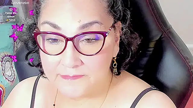 Snapshot of cataleya_mom chatting on October 12, 3:27 am cataleya mom online show from October 12, 3:27 am