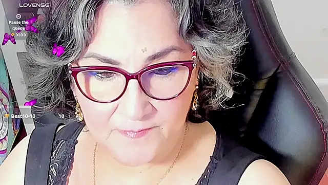 Snapshot of cataleya_mom chatting on October 13, 3:39 am cataleya mom online show from October 13, 3:39 am