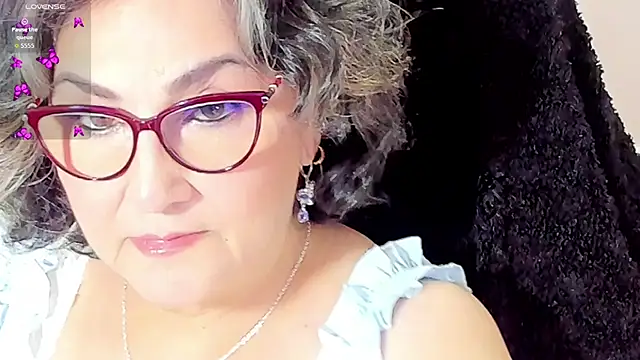 Snapshot of cataleya_mom chatting on November 22, 2:54 am cataleya mom online show from November 22, 2:54 am