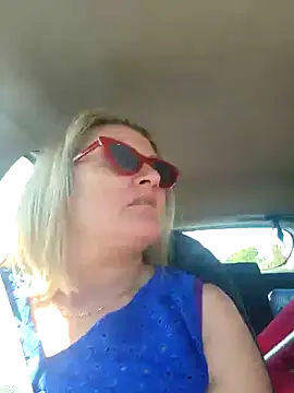 Snapshot of lady_charlyne chatting on January 20, 5:06 pm lady charlyne online show from January 20, 5:06 pm