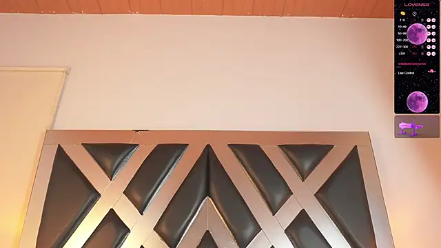 Sofia Cooper  online show from November 3, 7:48 pm