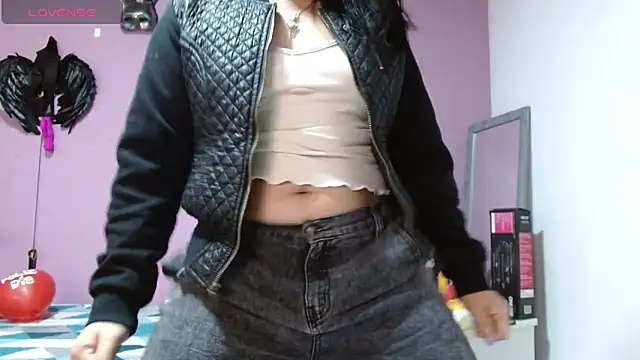 soniafuckboobs online show from March 12, 12:15 pm