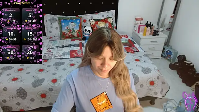 Snapshot of soniafuckboobs chatting on December 17, 12:22 pm soniafuckboobs online show from December 17, 12:22 pm