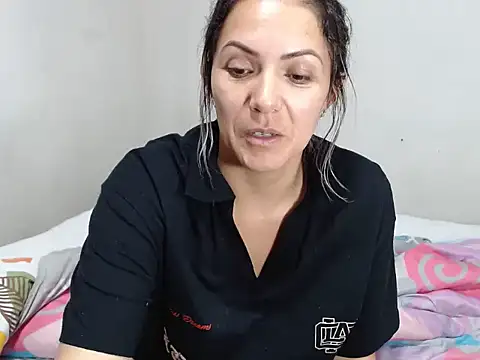 Chantal hott online show from January 10, 6:20 am