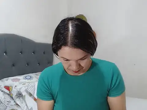 Chantal hott online show from March 13, 4:23 pm