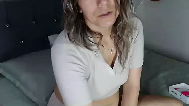 Chantal hott online show from October 10, 8:41 pm