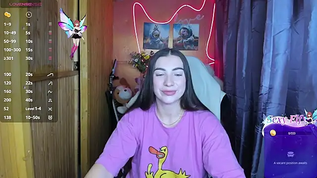 Fiery Brunette  online show from January 27, 11:22 am