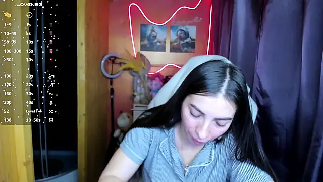 Fiery Brunette  online show from November 17, 9:48 am