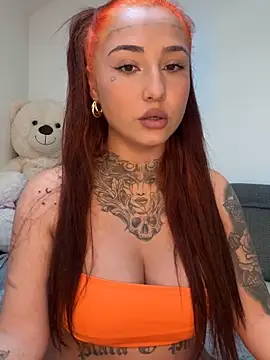 Snapshot of Coco-Love chatting on November 11, 1:44 pm Coco-Love online show from November 11, 1:44 pm