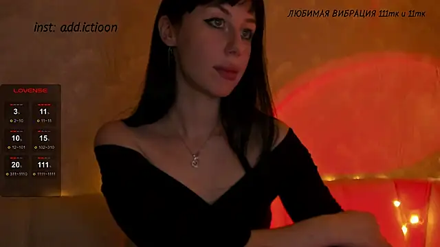 elena addiction online show from December 18, 3:33 pm