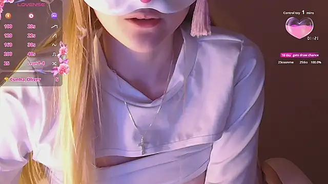 Snapshot of Sydney_Swan chatting on October 11, 12:54 am Sydney Swan online show from October 11, 12:54 am