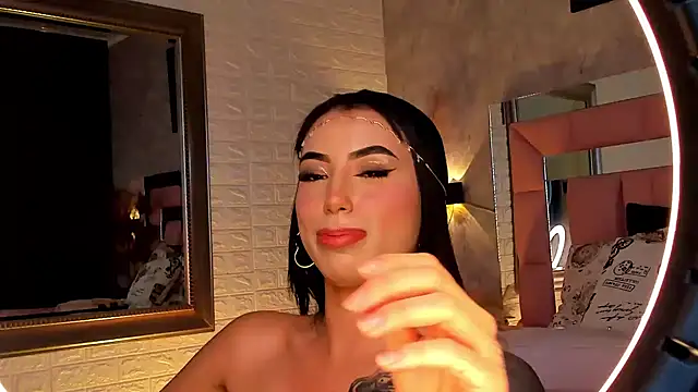 Snapshot of catalina__23 chatting on January 16, 1:27 am catalina 23 online show from January 16, 1:27 am