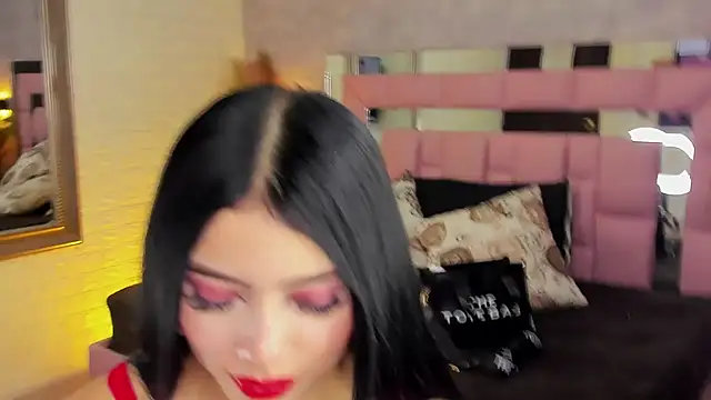 Snapshot of catalina__23 chatting on February 4, 8:17 pm catalina 23 online show from February 4, 8:17 pm