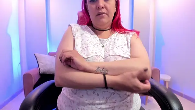 Sammy owens  online show from October 4, 12:14 pm