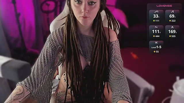 Snapshot of CutieMaevee chatting on September 23, 9:23 am CutieMaevee online show from September 23, 9:23 am