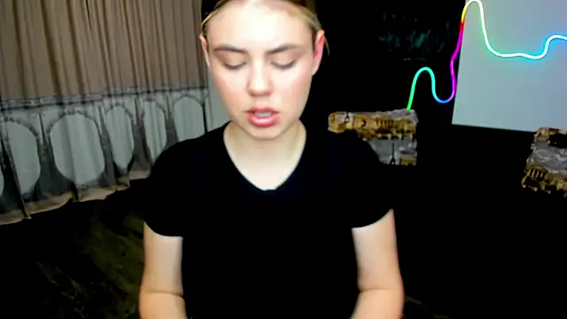 IsabellaBler online show from October 8, 11:52 am