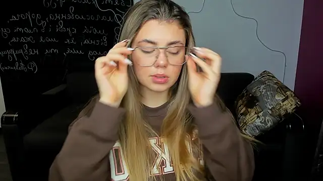 IsabellaBler online show from November 29, 7:00 am