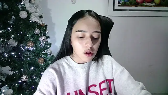 Snapshot of aineangeel chatting on December 28, 12:26 am aineangeel online show from December 28, 12:26 am