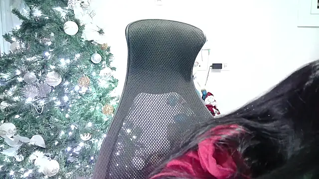 Snapshot of aineangeel chatting on January 4, 2:56 am aineangeel online show from January 4, 2:56 am