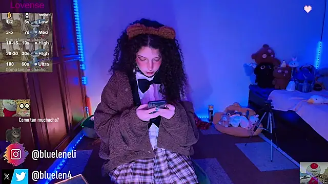 Snapshot of bluelen chatting on November 23, 8:25 am bluelen online show from November 23, 8:25 am