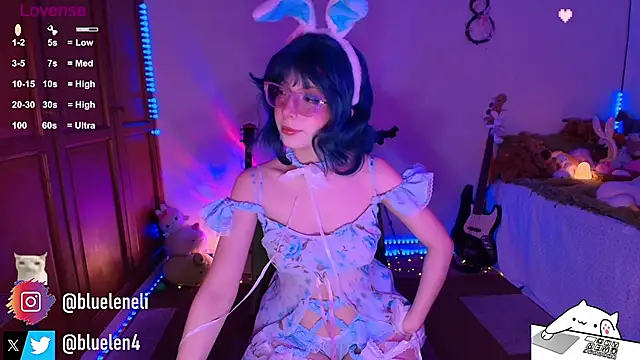 bluelen online show from April 11, 10:08 am