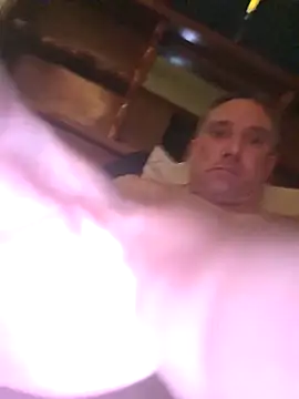 LIQRLOVR online show from February 28, 1:34 pm