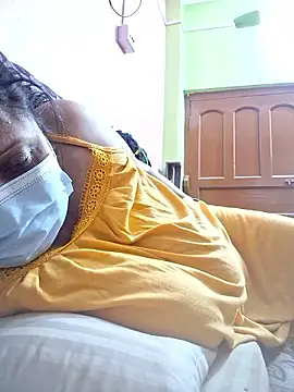 Snapshot of kunjan789 chatting on December 2, 6:43 pm kunjan789 online show from December 2, 6:43 pm