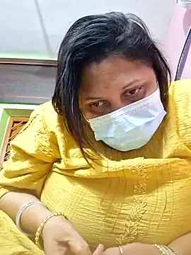 Snapshot of kunjan789 chatting on December 25, 12:37 am kunjan789 online show from December 25, 12:37 am