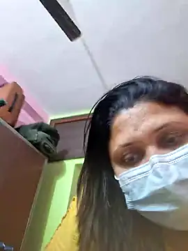 Snapshot of kunjan789 chatting on January 17, 10:55 am kunjan789 online show from January 17, 10:55 am