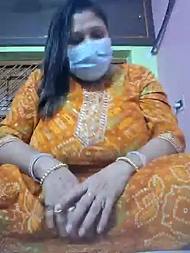 Snapshot of kunjan789 chatting on January 18, 11:21 am kunjan789 online show from January 18, 11:21 am