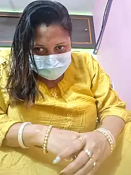 Snapshot of kunjan789 chatting on February 2, 9:08 am kunjan789 online show from February 2, 9:08 am