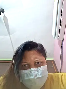 Snapshot of kunjan789 chatting on February 4, 2:17 am kunjan789 online show from February 4, 2:17 am