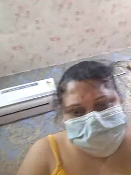 Snapshot of kunjan789 chatting on February 25, 5:58 pm kunjan789 online show from February 25, 5:58 pm