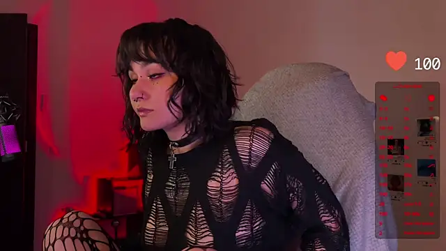 deadlysweet online show from January 11, 10:51 pm