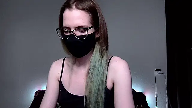 Snapshot of amber_candyfloss chatting on December 5, 10:01 pm amber candyfloss online show from December 5, 10:01 pm