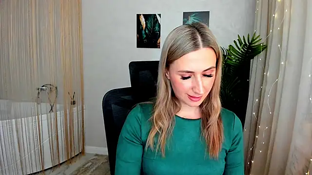 PassionGlow online show from February 28, 7:35 pm