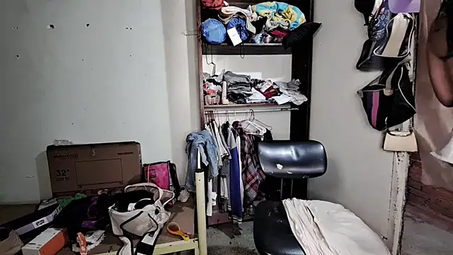 Snapshot of Gotitatv chatting on March 22, 5:41 pm Gotitatv online show from March 22, 5:41 pm