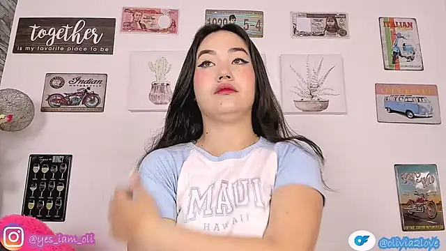 olivia22love online show from November 5, 12:05 pm