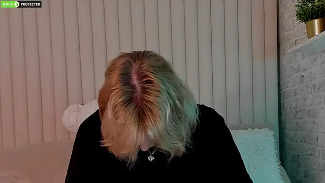 RachelCart online show from November 15, 3:04 am