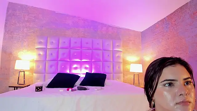 EVELIN MASON online show from September 18, 9:17 pm