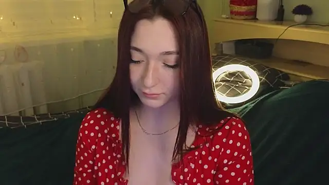 YasmineWest online show from January 27, 4:33 pm