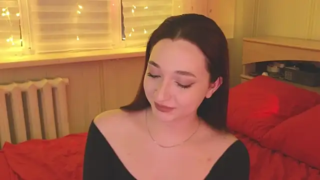 YasmineWest online show from February 16, 1:05 pm