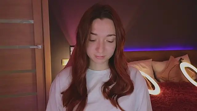 YasmineWest online show from September 11, 1:39 am