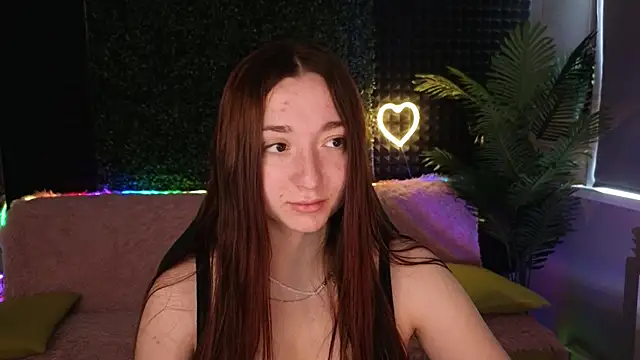 YasmineWest online show from October 8, 7:39 am