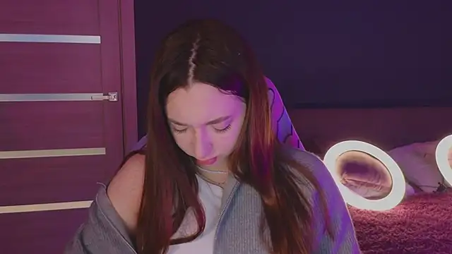 YasmineWest online show from October 10, 1:48 am